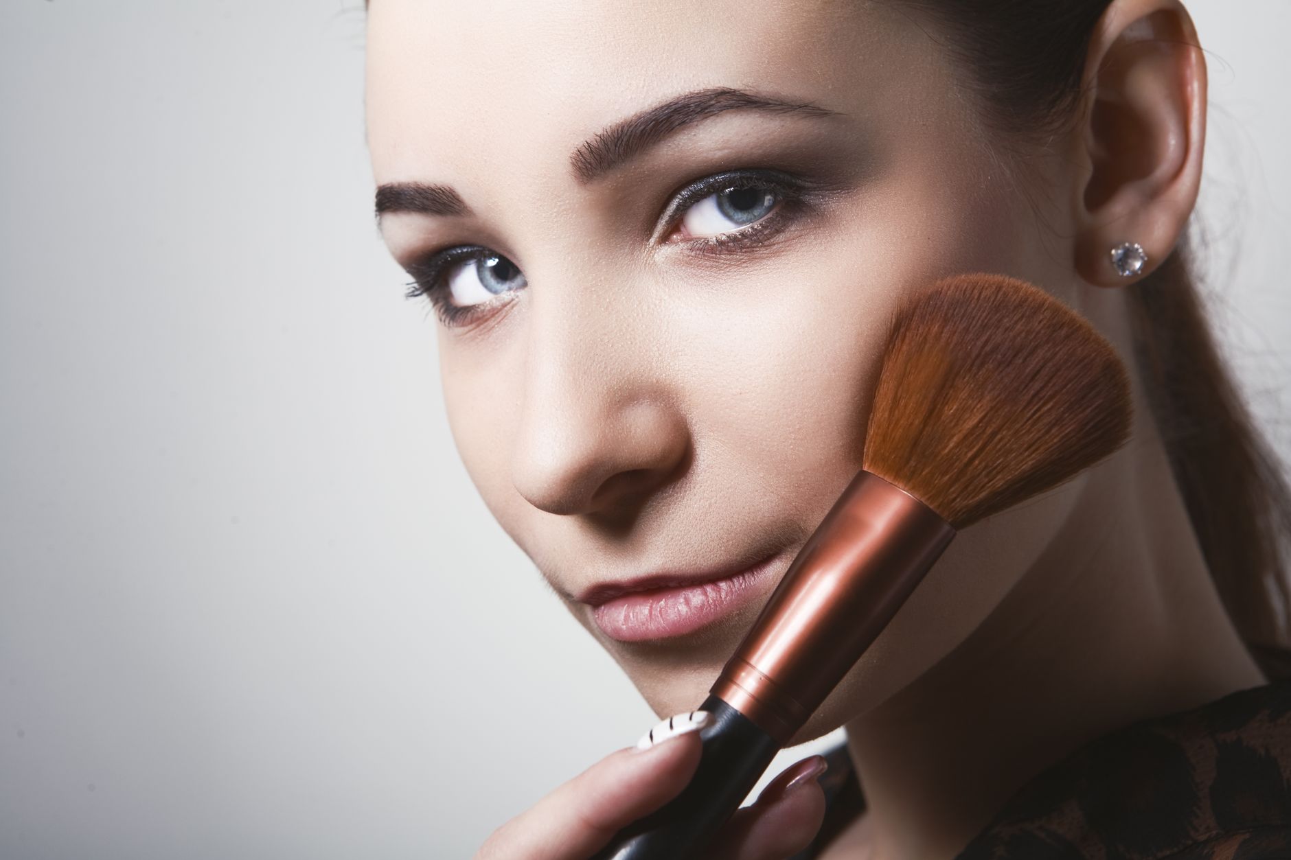 Understanding Hypoallergenic Makeup: A Guide for Indian Consumers