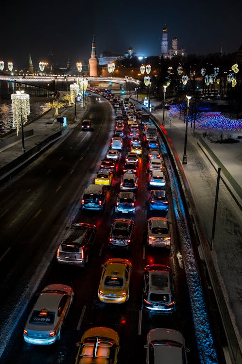 Fotobanka s bezplatnými fotkami na tému dopravná zápcha, kremeľ, mesto