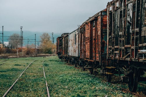 Бесплатное стоковое фото с вид транспорта, грузовой поезд, железная дорога