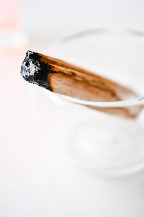 Darmowe zdjęcie z galerii z kij, palenie, palo santo