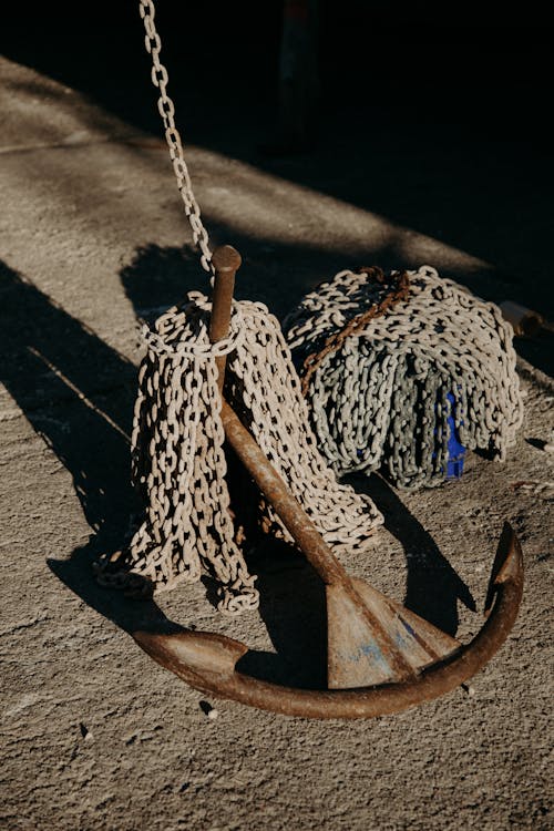 Chains on an Anchor in a Harbor