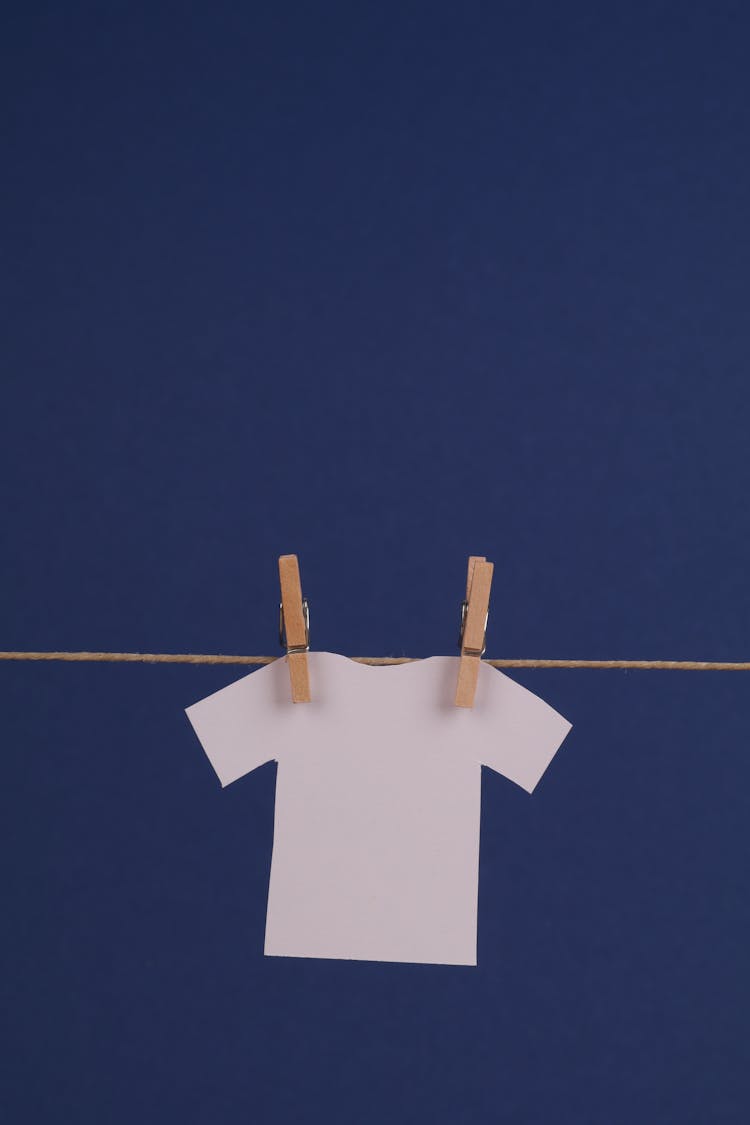 Hanging Paper Tshirt 