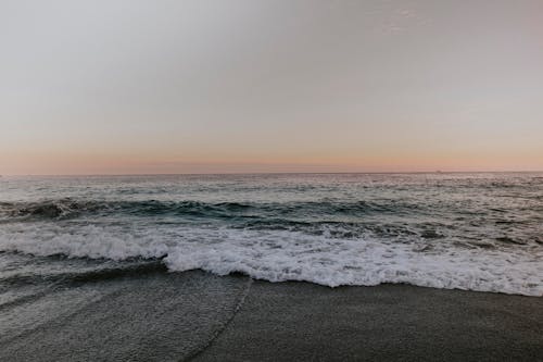 Бесплатное стоковое фото с волны, горизонт, живописный
