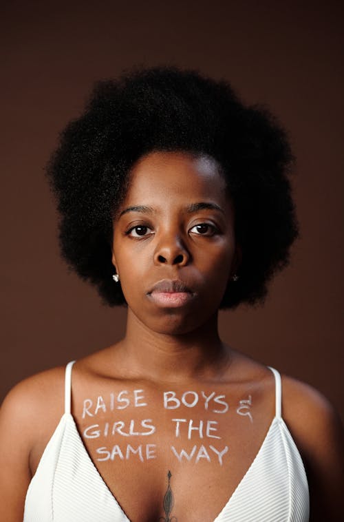 Základová fotografie zdarma na téma afro vlasy, aktivismus, aktivista