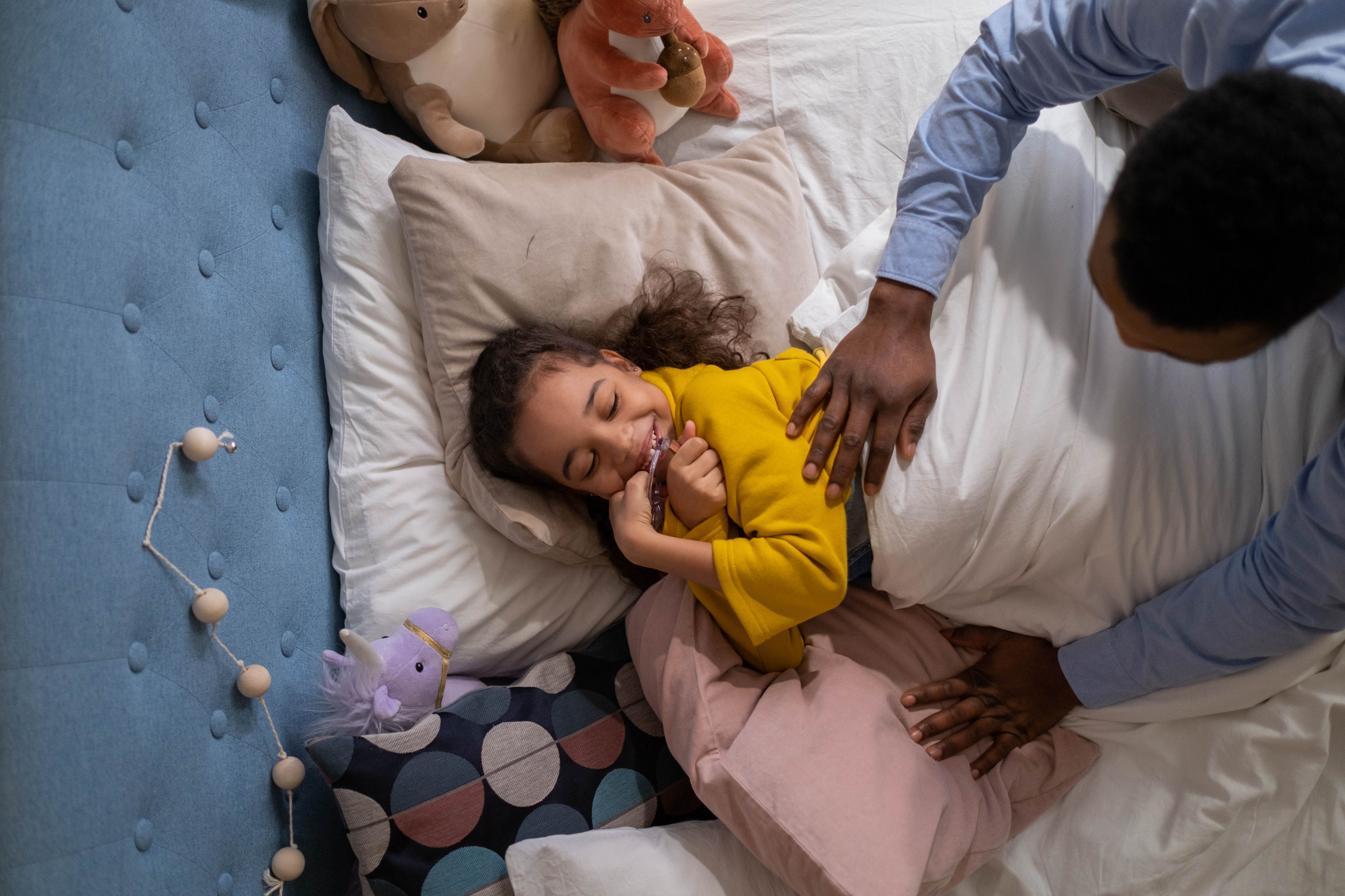 How to to handle bedtime after a family move — Practical Tips That Work — 7 Proven
