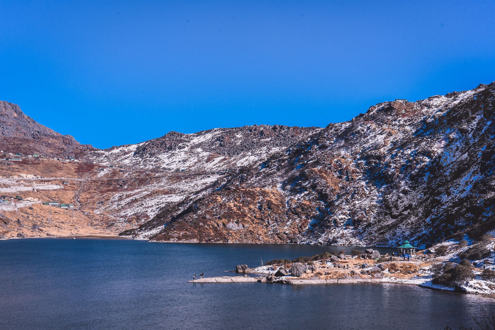 Snow-covered mountains and lake near Gangtok