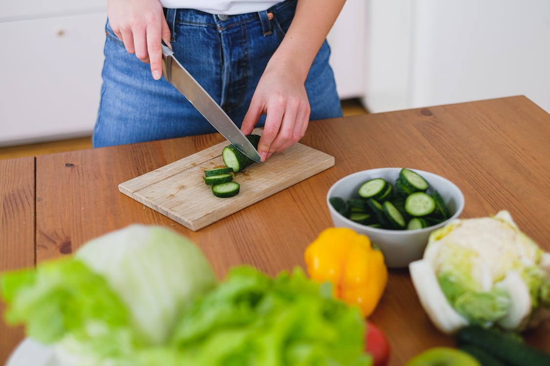 What are the Health Benefits of Cucumber Salad?