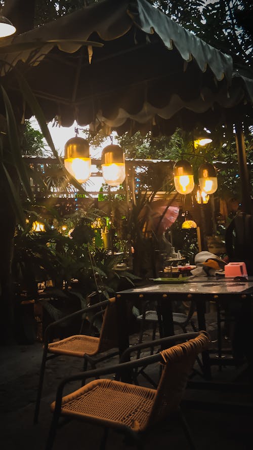 カフェテリア, コーヒースタンド, デートの夜の無料の写真素材