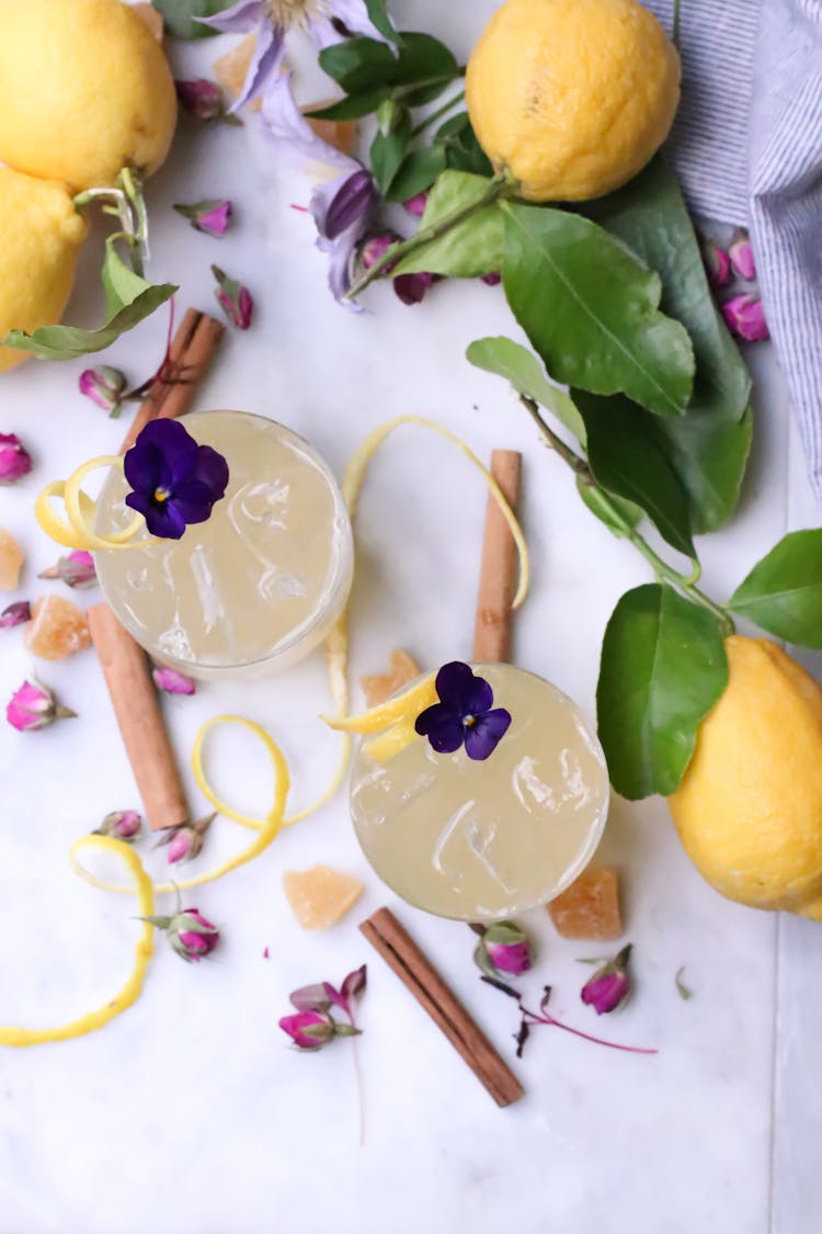 Alcohol Cocktails Near Ripe Lemons