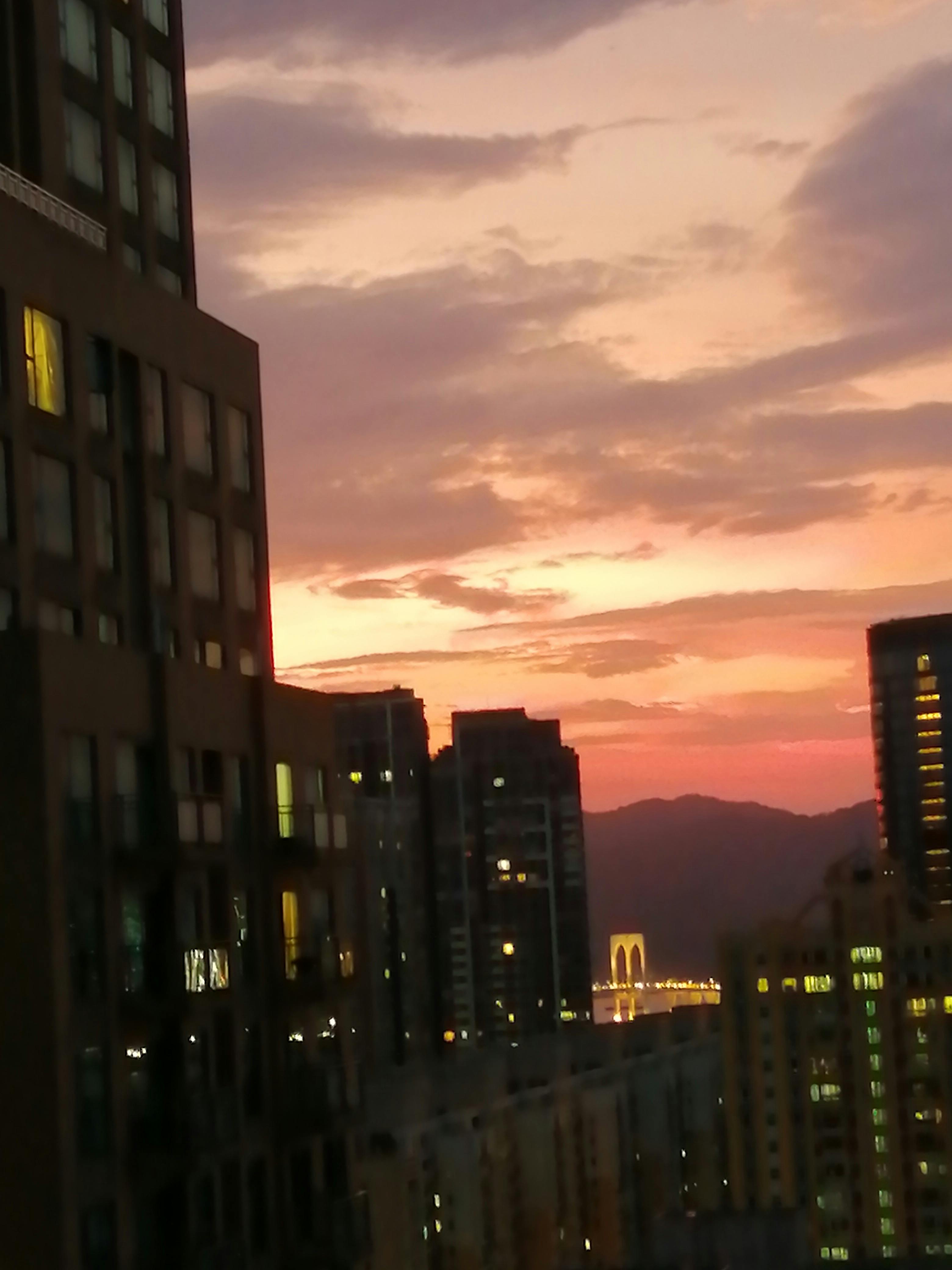 Eko prezent w koszu z naturalnymi dodatkami