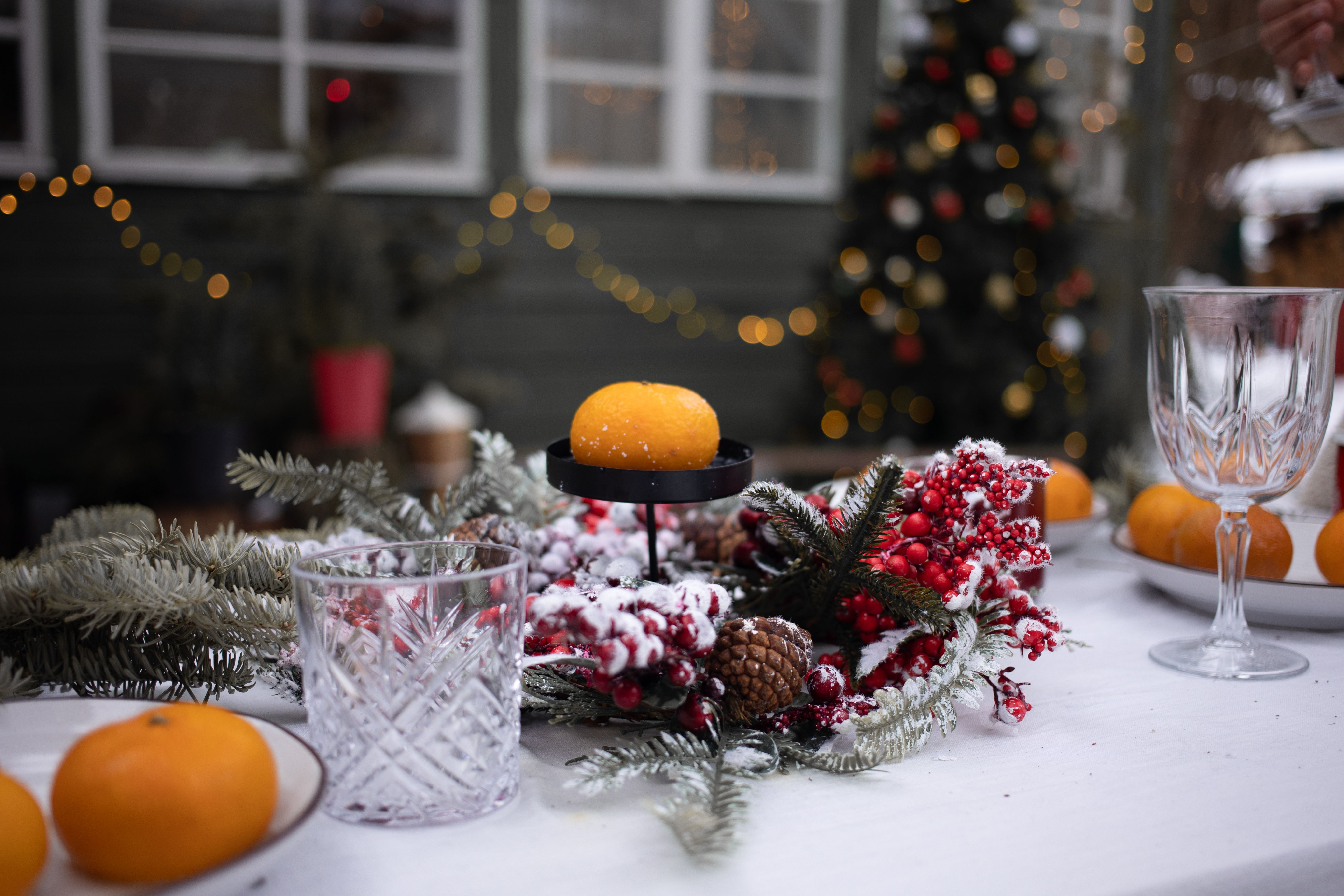Winterliche Tischdeko selber machen: 5 stilvolle Ideen unter 30 € — Material-Übersicht