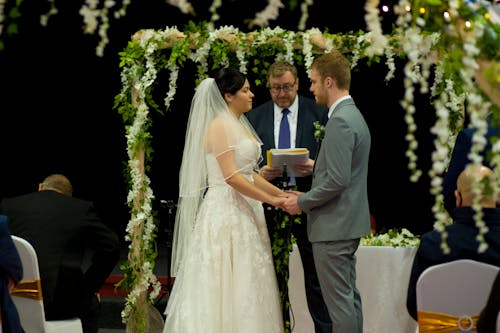 Fotobanka s bezplatnými fotkami na tému ceremónia, láska, manželstvo