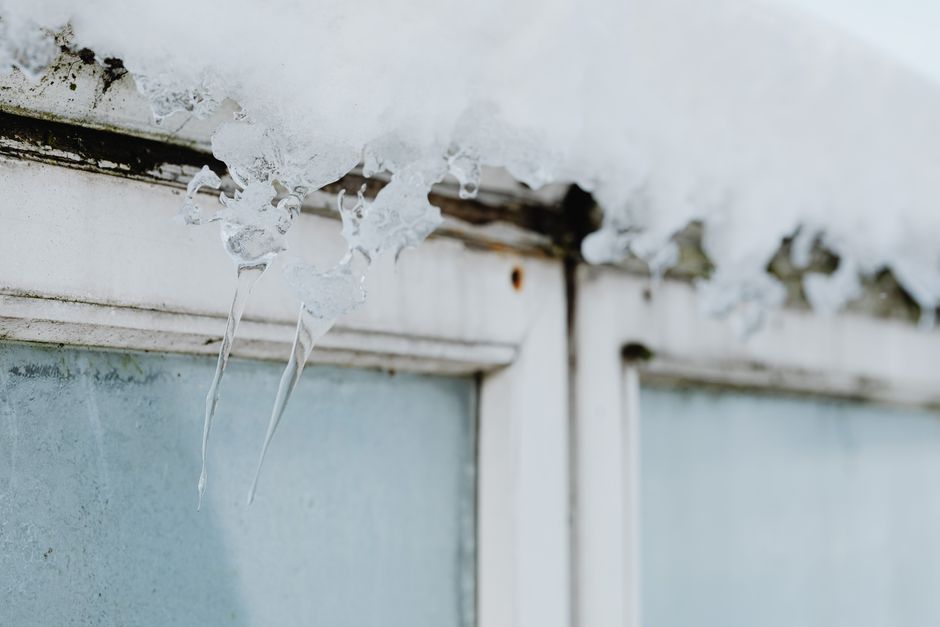 Frozen Pipe Damage Restoration service in Seattle, Washington — burst pipe water damage repair