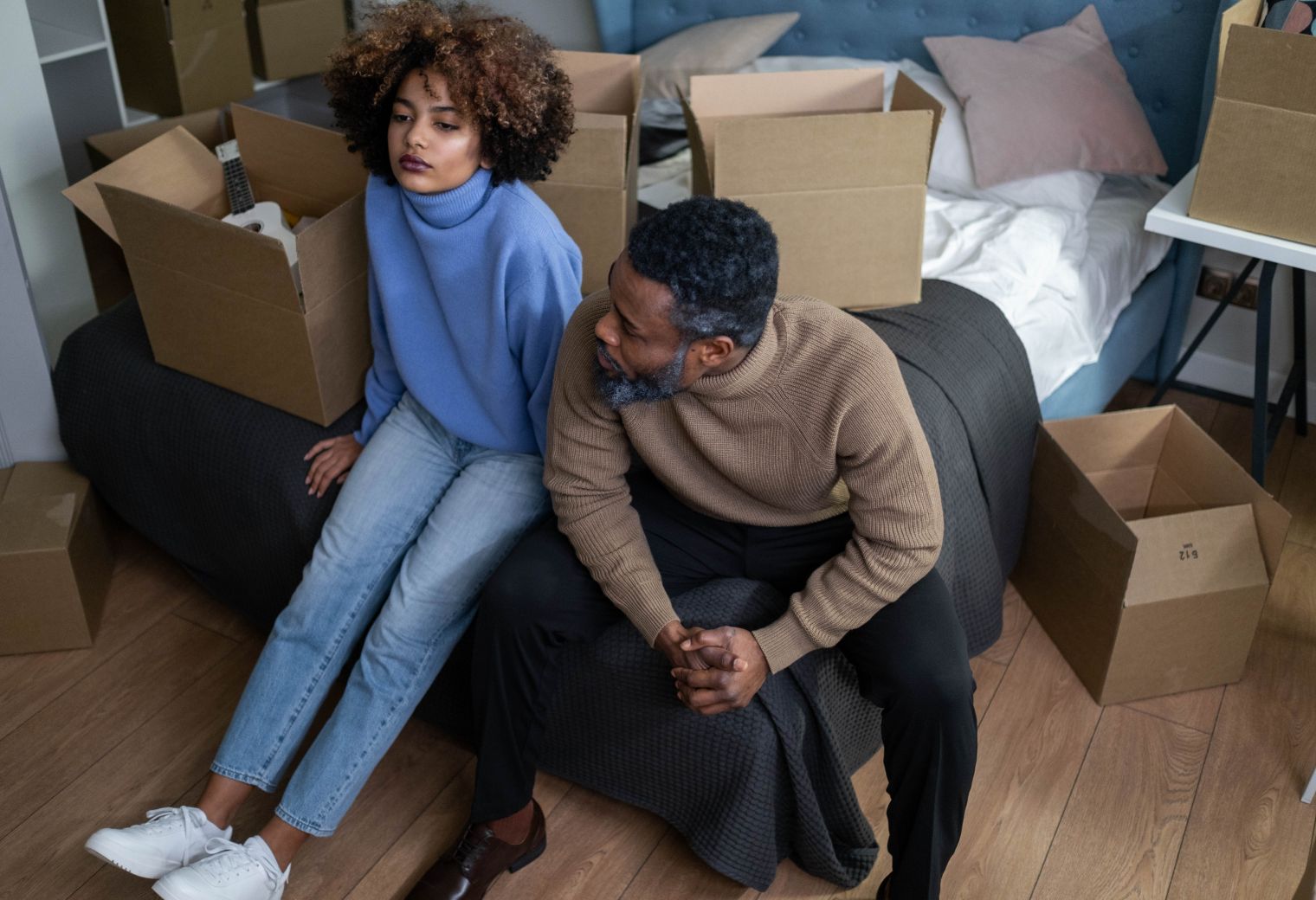 Ledbury — professional packers wrapping and boxing belongings