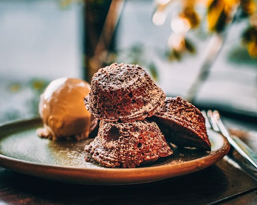 Free Close-Up Shot of Brownies on a Plate Stock Photo