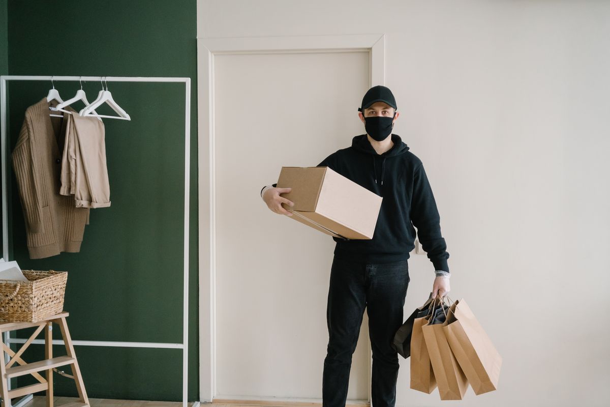 student moves in Plaistow — Loaded properly: blankets, straps and a plan in Plaistow