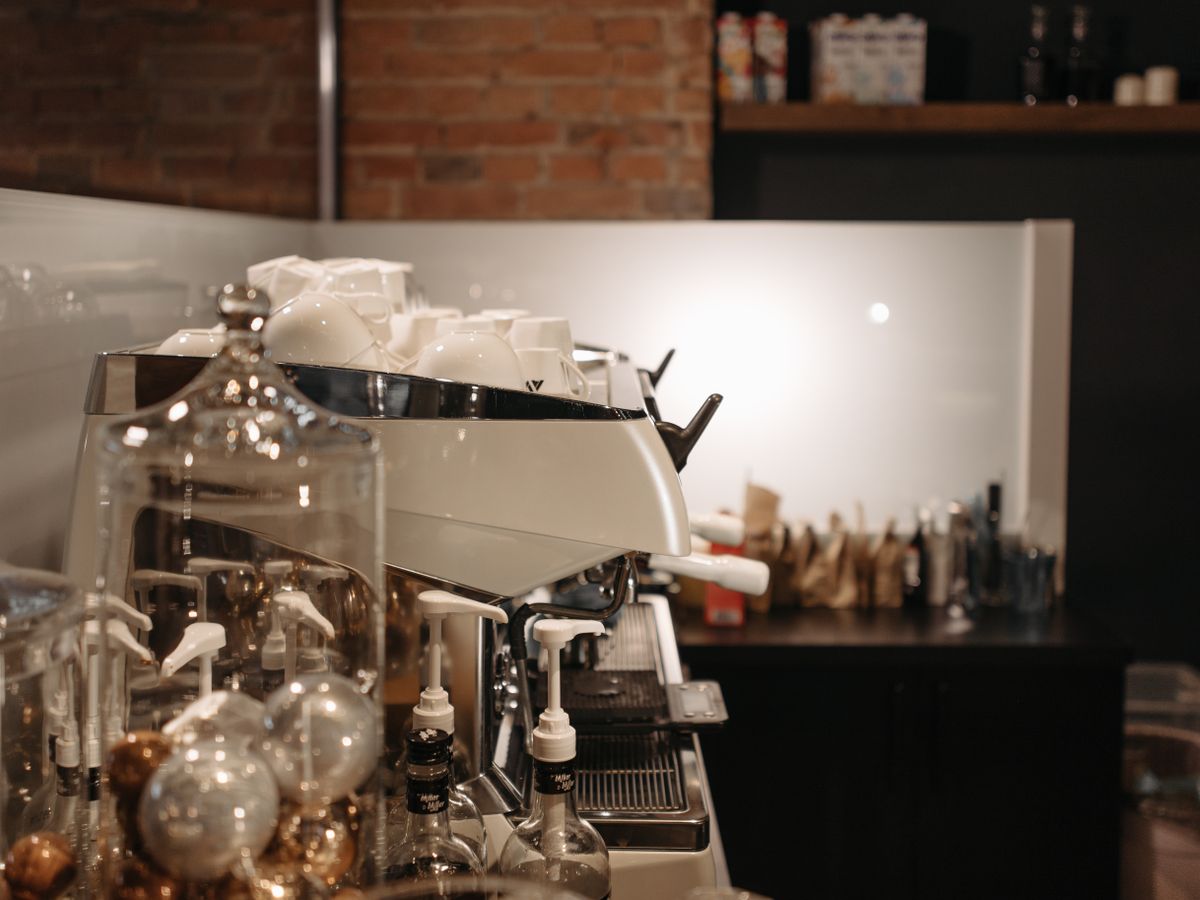 The CASABREWS CM 1662 espresso machine — co-built with Hardshell from newcomer to Amazon USA Top 3