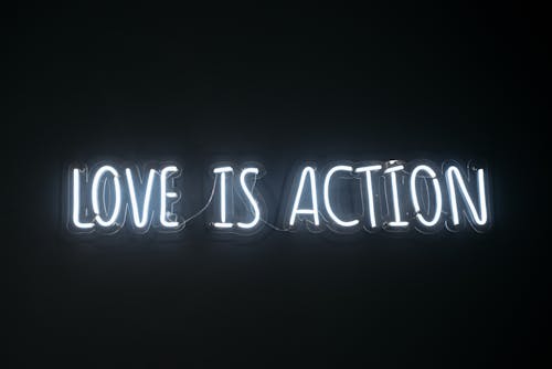 Immagine gratuita di illuminato, insegna al neon, l amore è azione