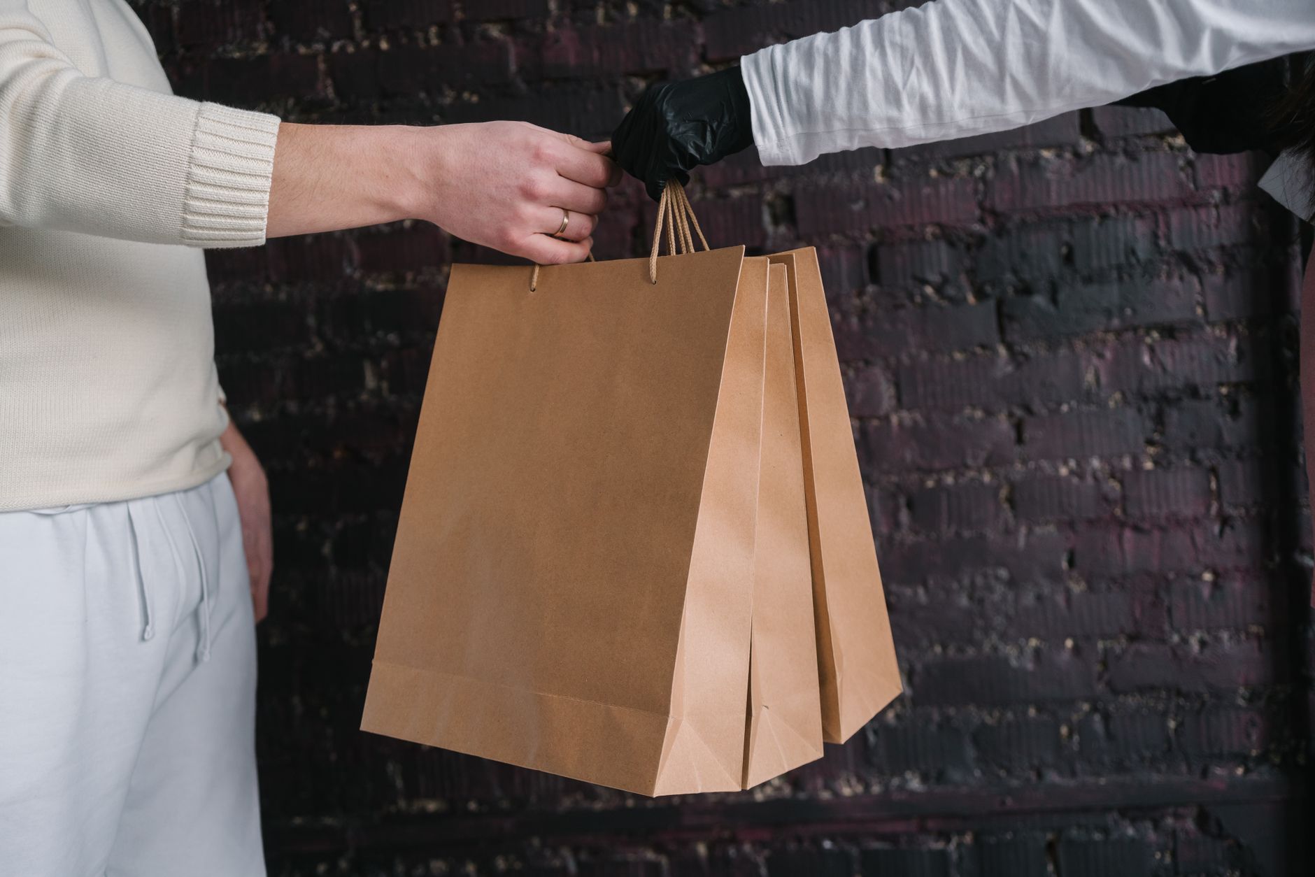 How Smart E-Commerce Ops Deliver Joy at Scale