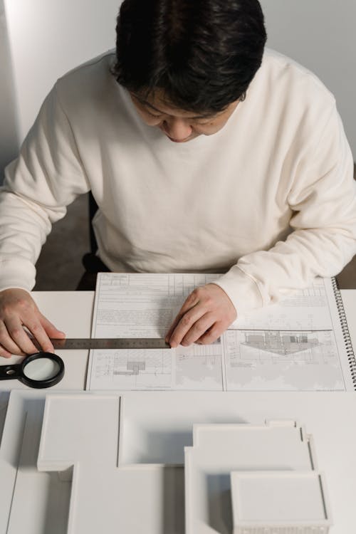 Foto profissional grátis de arquiteto, branco, dentro de casa