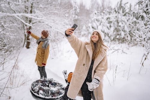 Free Imagine de stoc gratuită din acoperit de zăpadă, expresie facială, femeie Stock Photo
