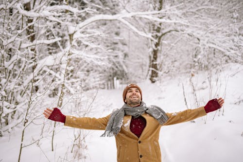 Free Imagine de stoc gratuită din acoperit de zăpadă, brațele întinse, expresie facială Stock Photo