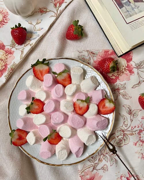 Heerlijke Marshmallows Geserveerd Op Bord