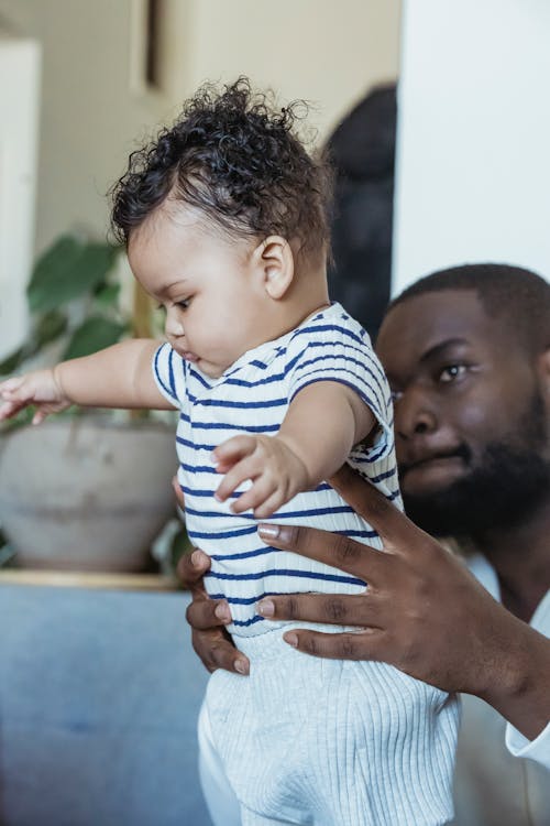 Ingyenes stockfotó afro-amerikai férfi, apa, apaság témában