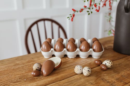 Foto profissional grátis de decorações de páscoa, foco raso, ovos