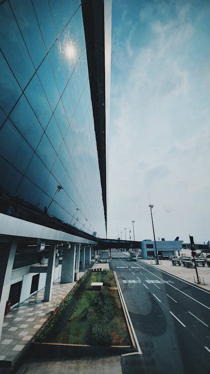 Immagine gratuita di aeroporto, architettura, azzurro