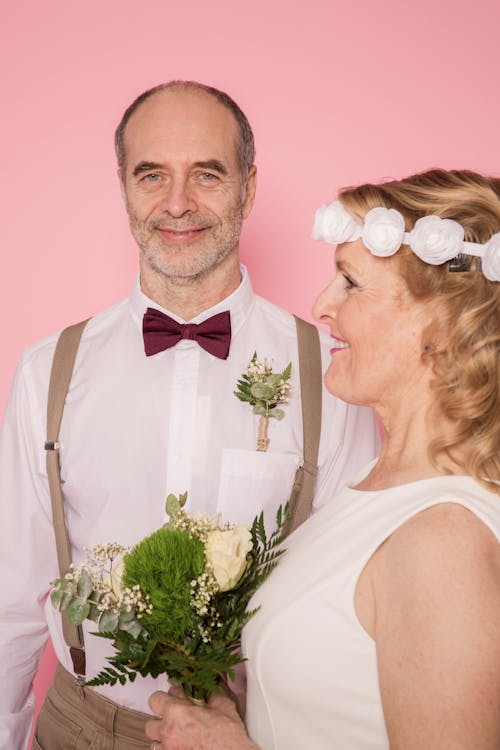 Безкоштовне стокове фото на тему «prewedding, біла сукня, весілля»