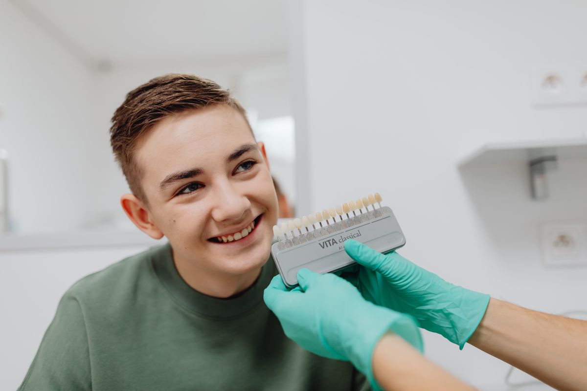 Choosing a veneer shade during smile designing consultation