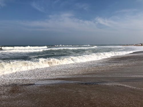 
Waves Crashing on a Shore