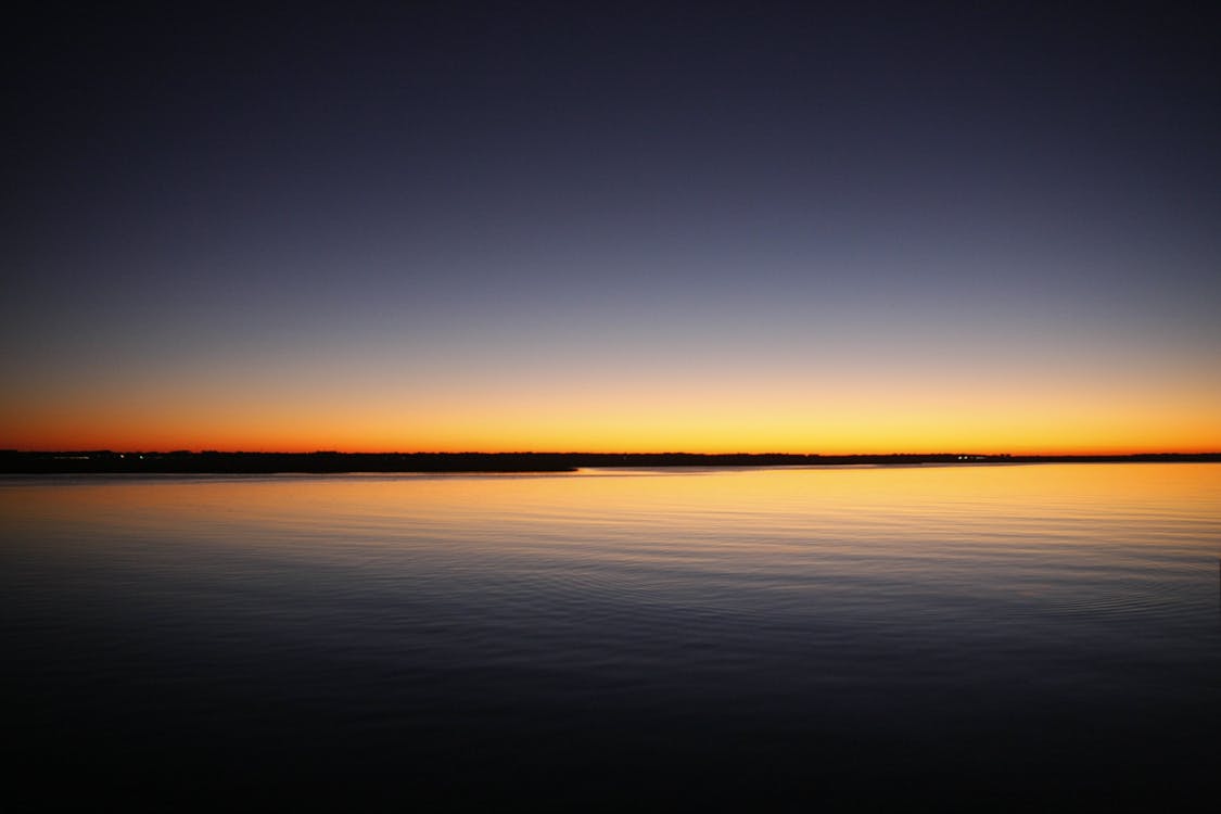 Fotobanka s bezplatnými fotkami na tému farba, horizont, jazero