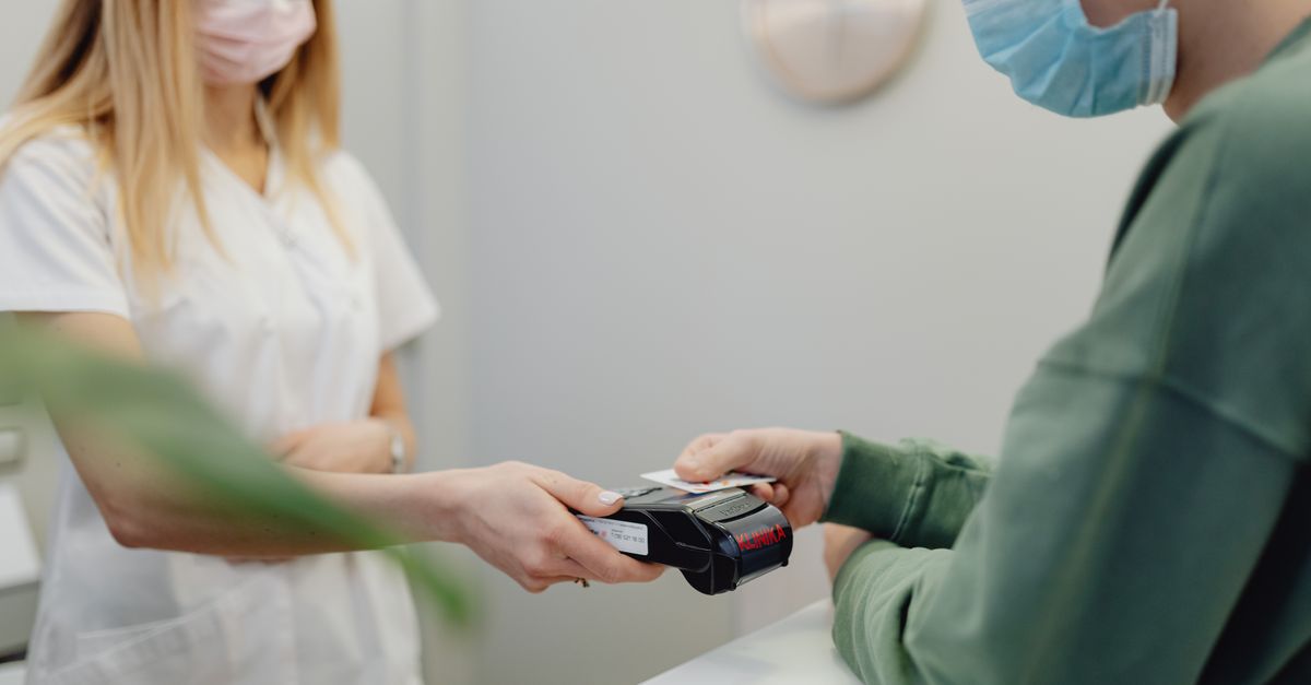 Comparing the Cost of Urgent Care vs Emergency Room Visits