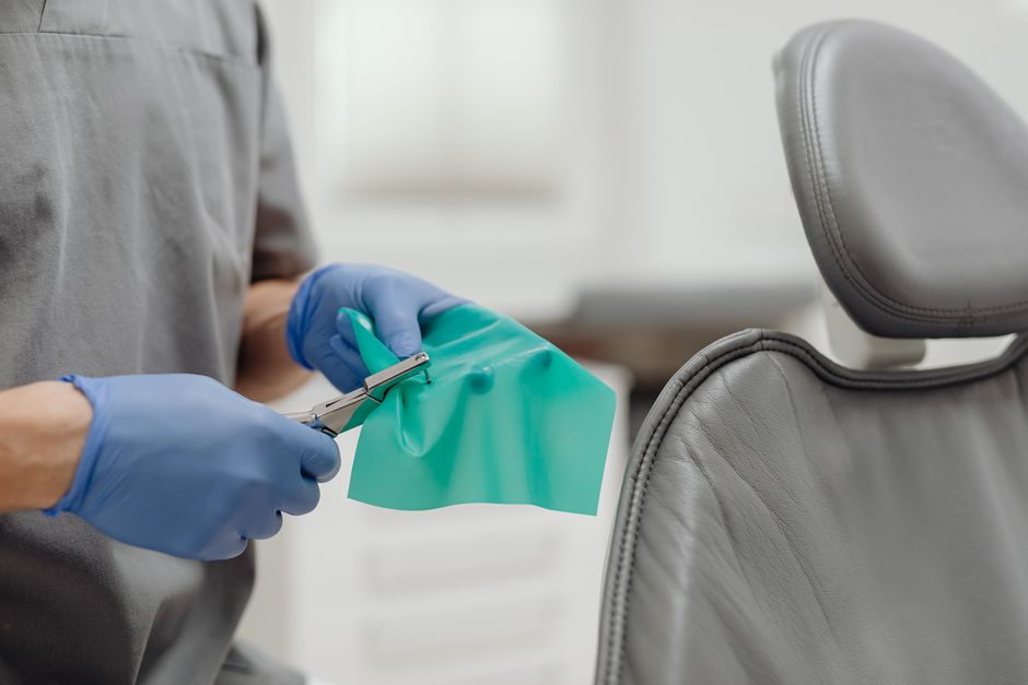 Dental bridge bonding and placement preparation Dental bridge bonding and placement preparation