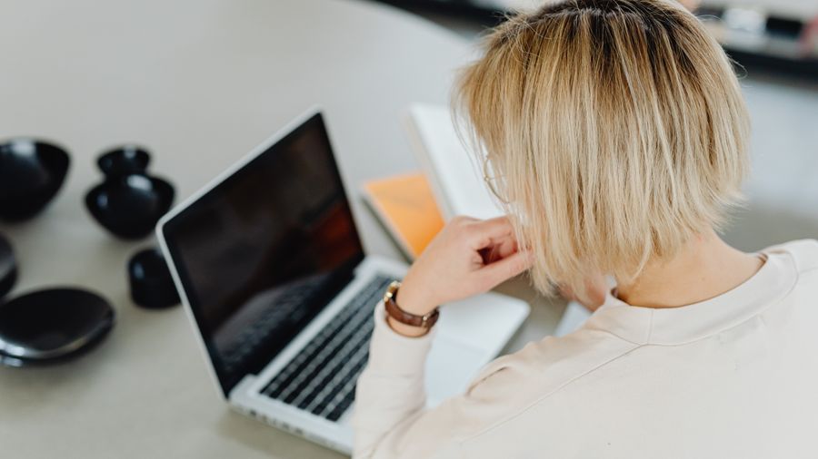 The Process Habits That Keep a Home Business Running