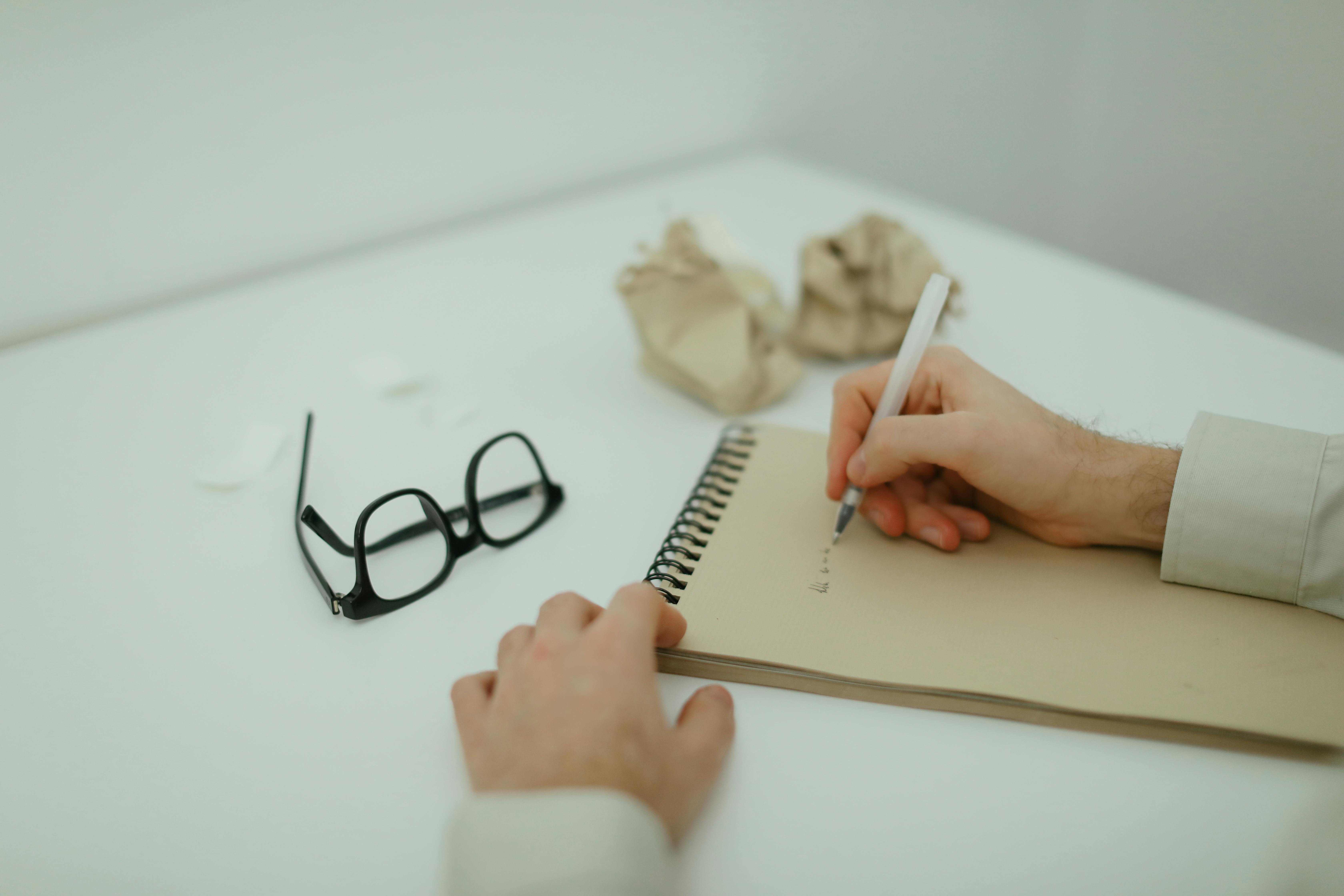 There's an 'art' to writing AI prompts for personal finance, MIT professor says — Photo by Cup of  Couple on Pexels