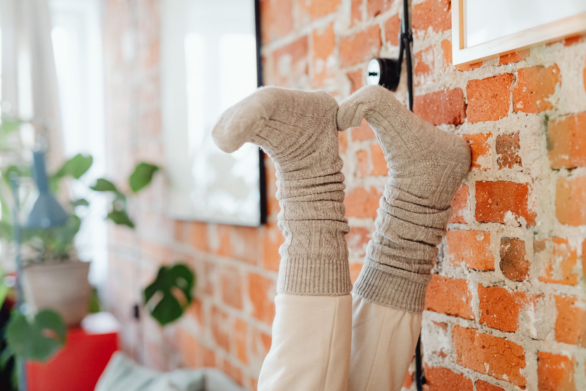 Pregnancy Swelling Got You Down? Compression Socks to the Rescue!
