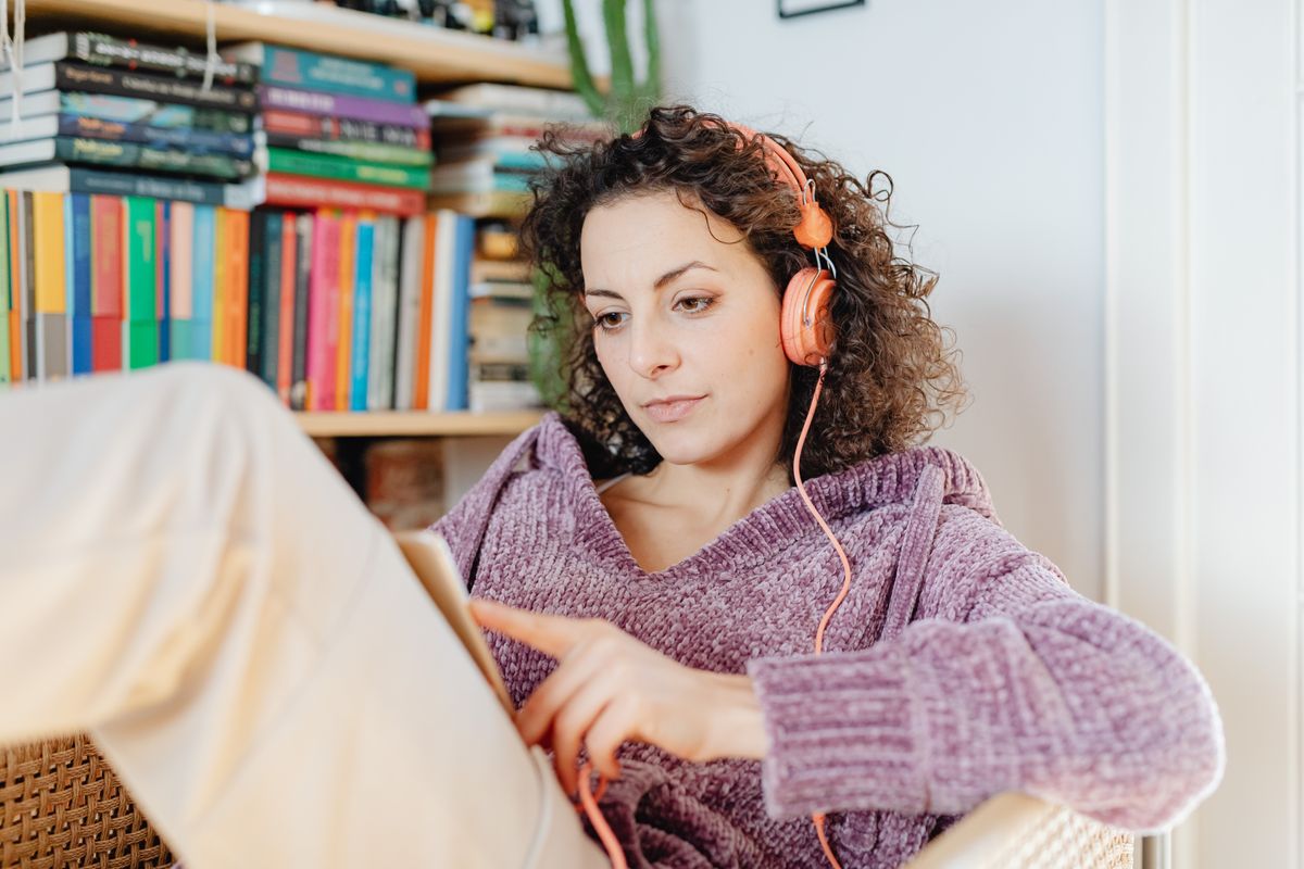 Spanish Immersion at Home: A Daily Routine for Busy Learners