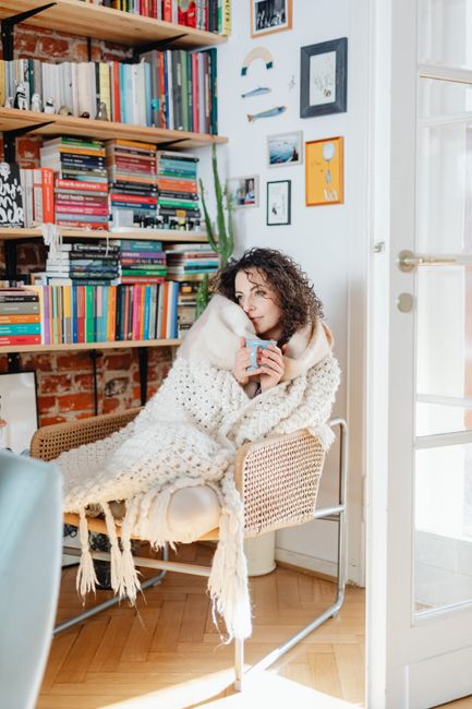 Hygge di Ruang Tamu Menciptakan Kehangatan ala Skandinavia Hygge di Ruang Tamu Menciptakan Kehangatan ala Skandinavia