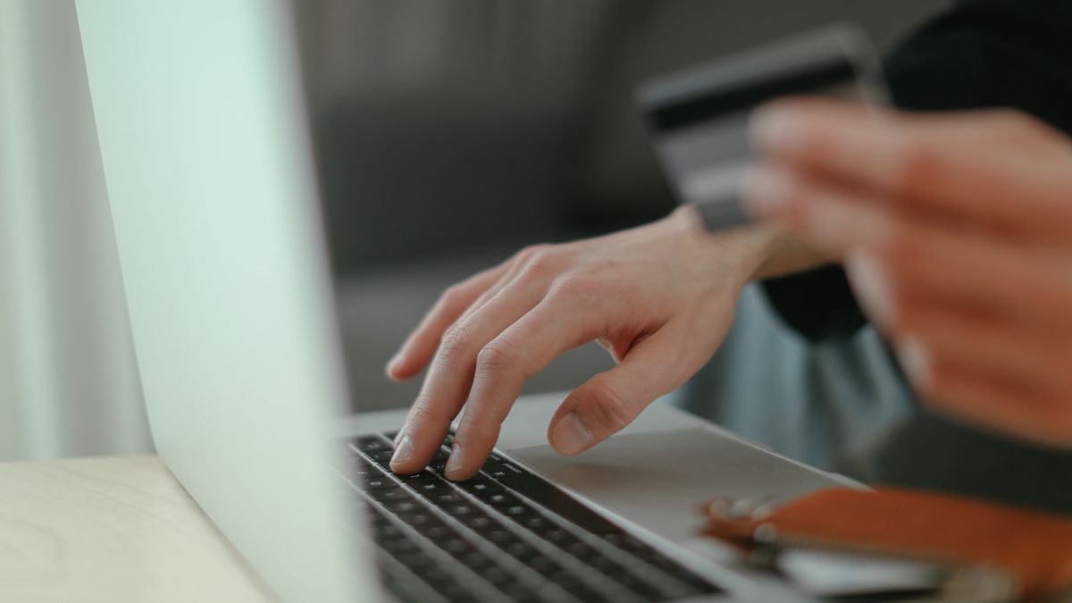 No Purchase Necessary: How to Find a Sweepstakes' Free Entry Method