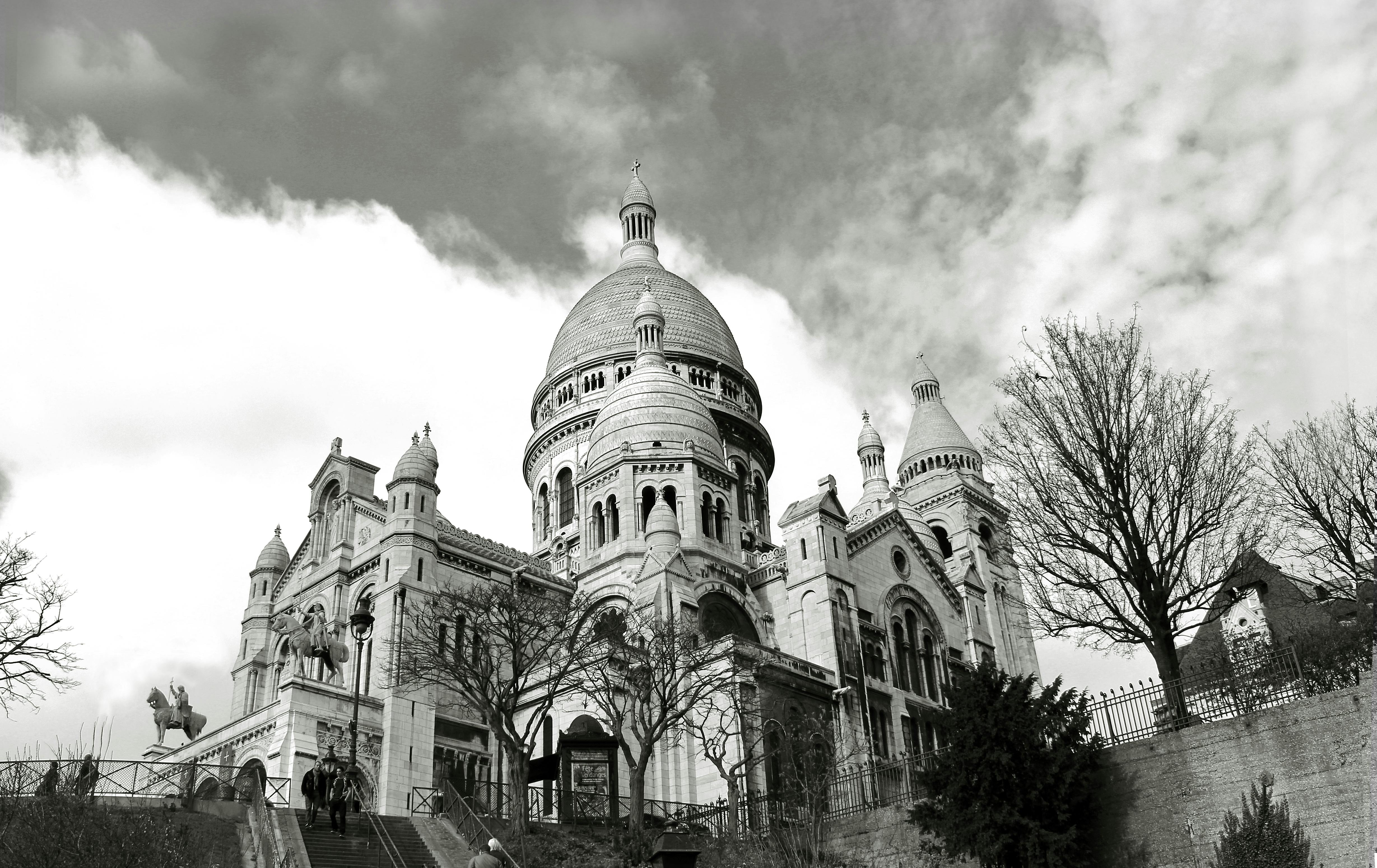 travesti actif paris