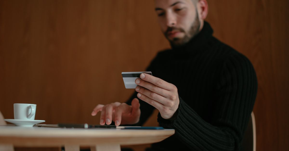 Cómo detectar ofertas falsas al comprar en línea