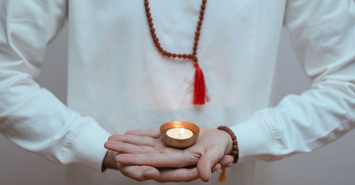 Comment le Yoga Peut Combattre l'Insomnie Efficacement