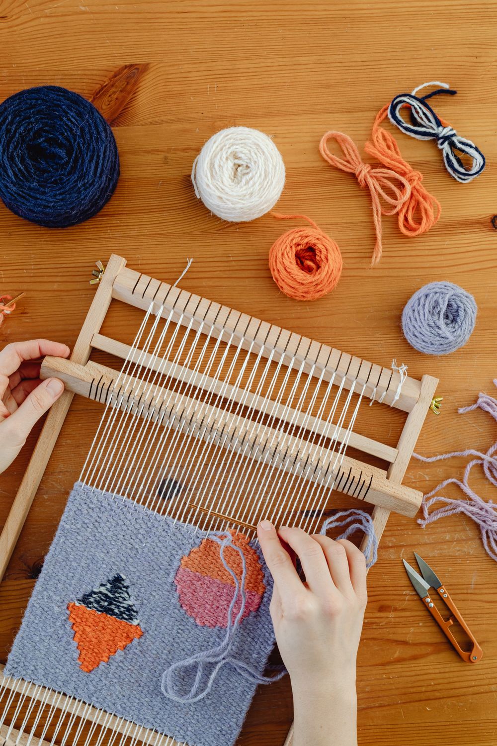 Making Hand Works Close Up of Woman Hands making Craft Work with Wool and Loom ยท Free ...