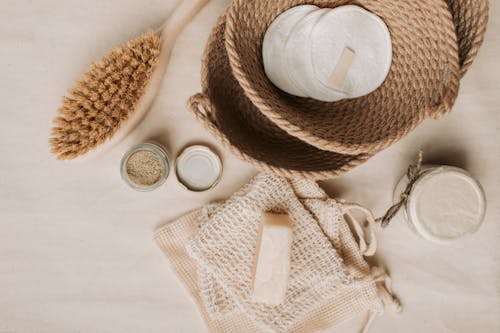 Free Brown and Beige Straw Basket Stock Photo