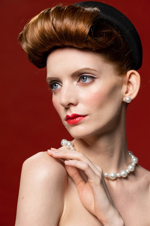 Immagine gratuita di collana di perle, donna, orecchini di perle