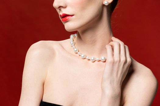 Where to Buy Pearl Earrings: Your Ultimate Guide to Timeless Elegance
