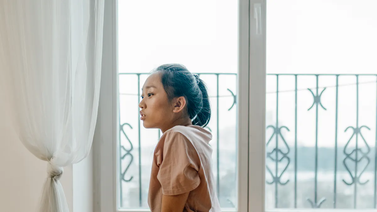 Как освоить последовательности йоги Айенгара дома